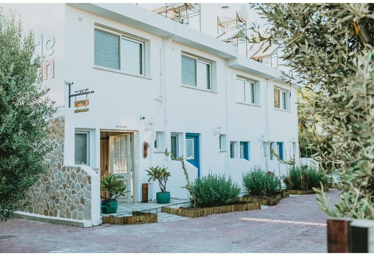 Sunside Inn Hotel Kyrenia  Exterior foto